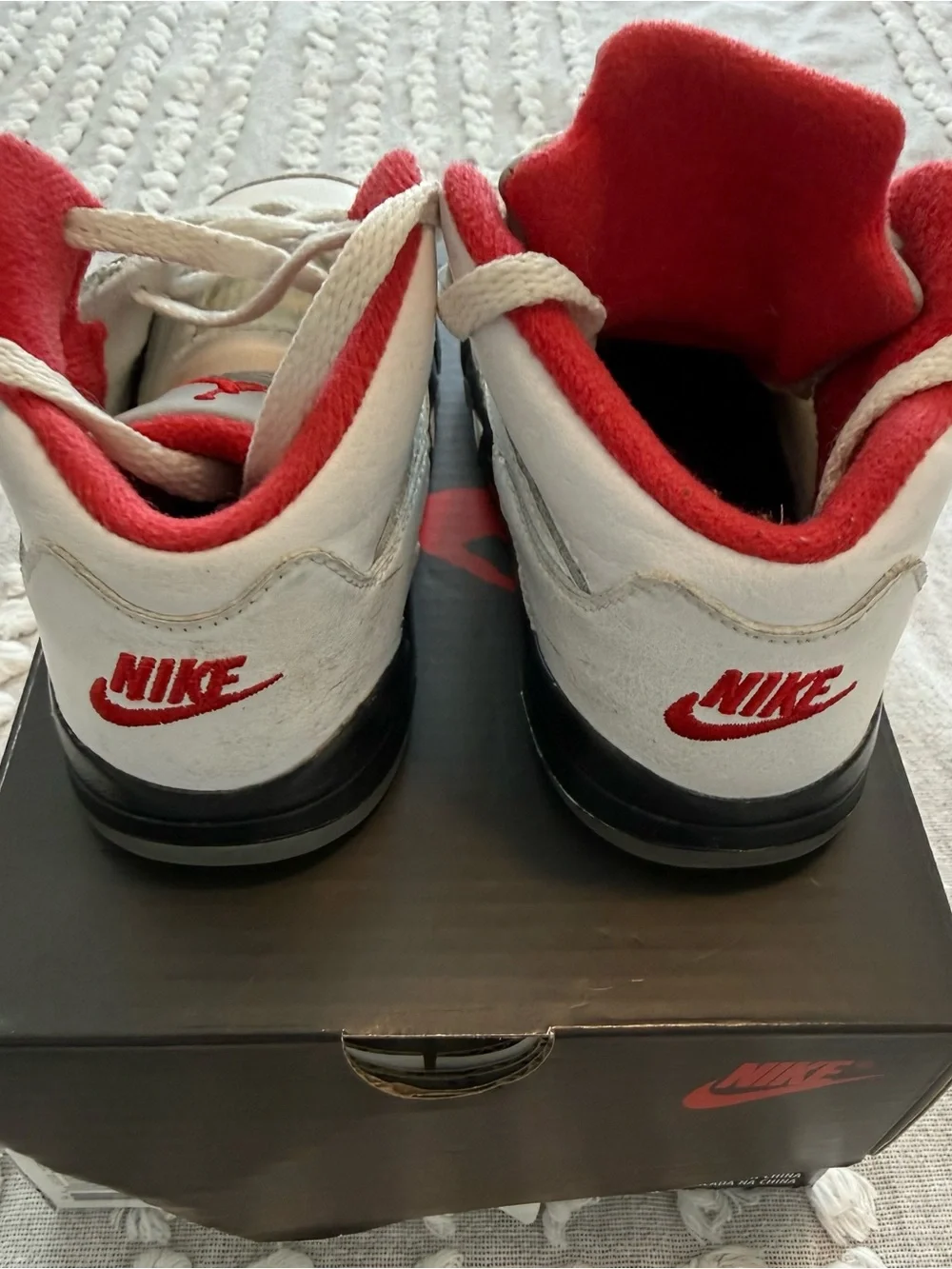 Jordan True White/Fire Red-Black Kids Sock Pack